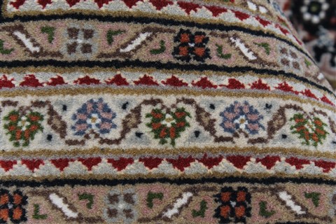 Mahi Black Hand Knotted 83 X 1110 Area Rug 250-26079 Image 9