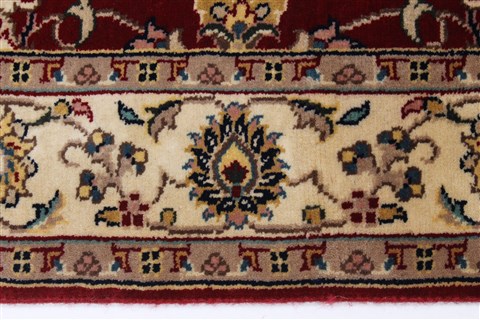Isfahan Red Runner Hand Knotted 27 X 61 Area Rug 250-26086 Image 2