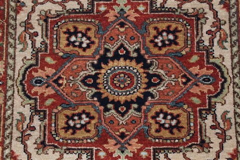 Serapi White Runner Hand Knotted 27 X 59 Area Rug 250-26090 Image 2