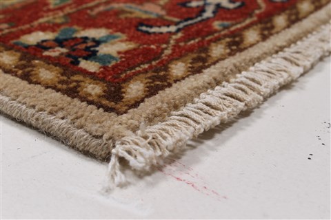 Serapi White Runner Hand Knotted 27 X 59 Area Rug 250-26090 Image 4