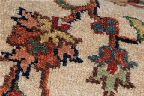 Serapi White Runner Hand Knotted 27 X 59 Area Rug 250-26090 Image 6