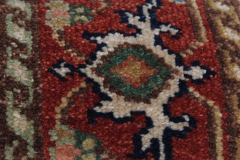 Serapi White Runner Hand Knotted 27 X 59 Area Rug 250-26090 Image 7