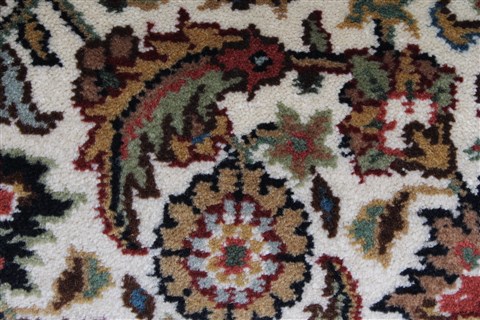 Herati Beige Runner Hand Knotted 26 X 58 Area Rug 250-26091 Image 9