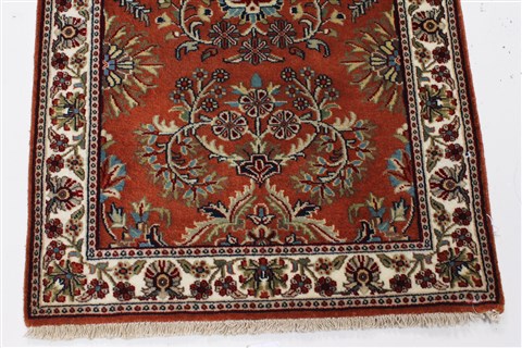 Sarouk Beige Runner Hand Knotted 26 X 62  Area Rug 250-26092 Image 4