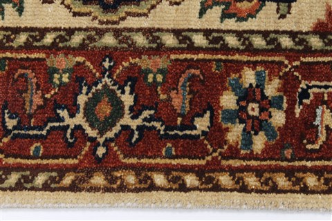 Serapi White Runner Hand Knotted 26 X 61 Area Rug 250-26095 Image 3