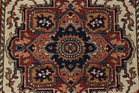 Serapi White Runner Hand Knotted 26 X 61 Area Rug 250-26095 Image 4