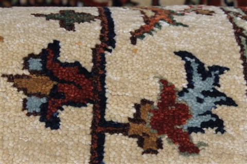 Serapi Beige Runner Hand Knotted 26 X 61 Area Rug 250-26110 Image 8