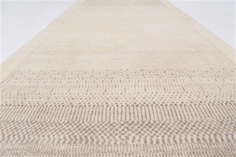 Gabbeh Grey Hand Knotted 27 X 61 Area Rug 250-26120 Image 10