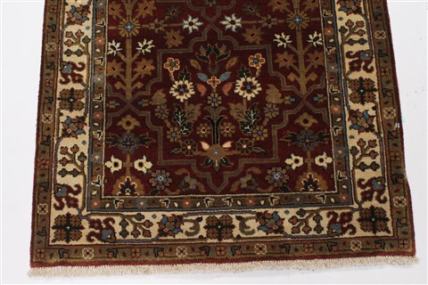 Semnan Beige Runner Hand Knotted 26 X 510 Area Rug 250-26132 Image 4