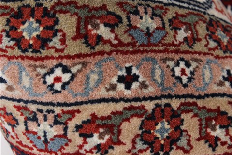 Herati Red Hand Knotted 81 X 114 Area Rug 250-26174 Image 9