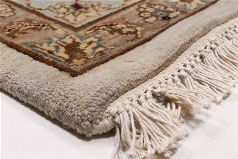 Kashan Beige Hand Knotted 91 X 1111 Area Rug 250-26179 Image 7