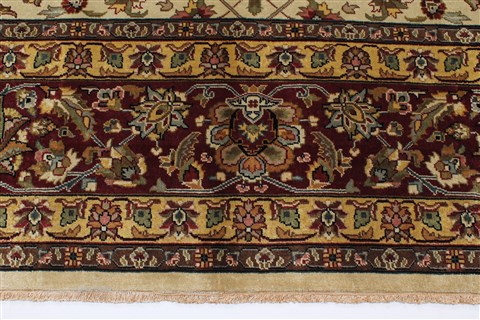 Kashan Beige Hand Knotted 811 X 120 Area Rug 250-26182 Image 3