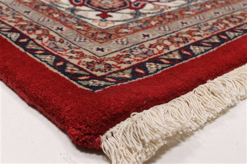 Bidjar Red Hand Knotted 711 X 115 Area Rug 250-26186 Image 8