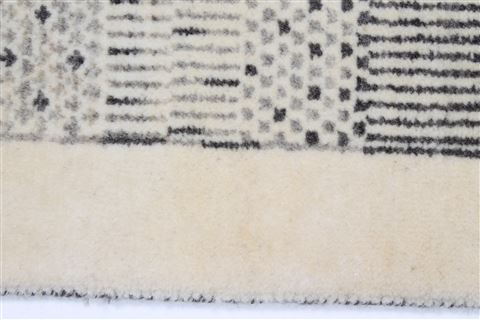 Gabbeh Grey Runner Hand Knotted 27 X 60 Area Rug 250-26191 Image 4