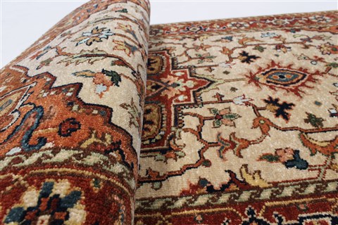 Serapi Beige Runner Hand Knotted 27 X 59 Area Rug 250-26192 Image 10