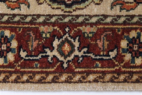 Serapi Beige Runner Hand Knotted 27 X 59 Area Rug 250-26192 Image 2