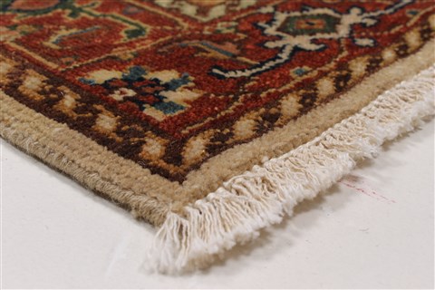 Serapi Beige Runner Hand Knotted 27 X 59 Area Rug 250-26192 Image 5