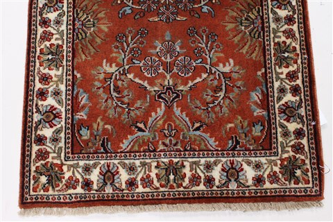 Sarouk Beige Runner Hand Knotted 24 X 60 Area Rug 250-26202 Image 4