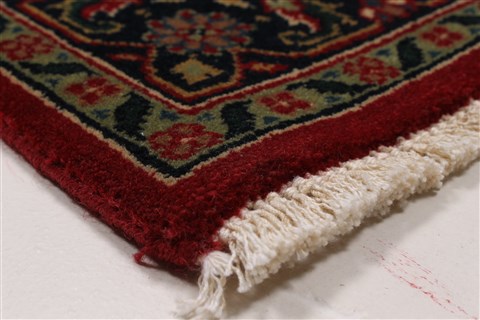 Herati Beige Runner Hand Knotted 26 X 59 Area Rug 250-26211 Image 6