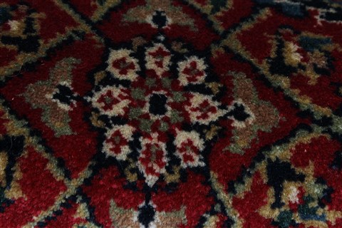 Herati Beige Runner Hand Knotted 26 X 59 Area Rug 250-26211 Image 9