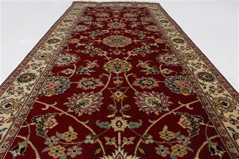 Isfahan Red Runner Hand Knotted 26 X 511 Area Rug 250-26217 Image 3