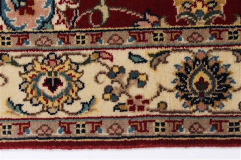 Isfahan Red Runner Hand Knotted 26 X 511 Area Rug 250-26217 Image 4