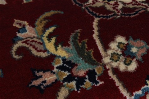Isfahan Red Runner Hand Knotted 26 X 511 Area Rug 250-26217 Image 8
