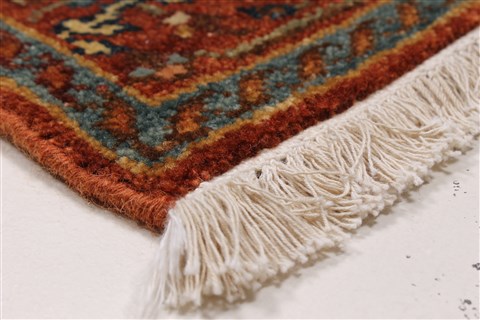 Serapi Beige Runner Hand Knotted 27 X 61 Area Rug 250-26219 Image 5