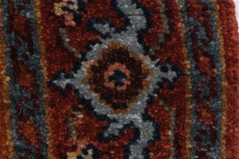Serapi Beige Runner Hand Knotted 27 X 61 Area Rug 250-26219 Image 8