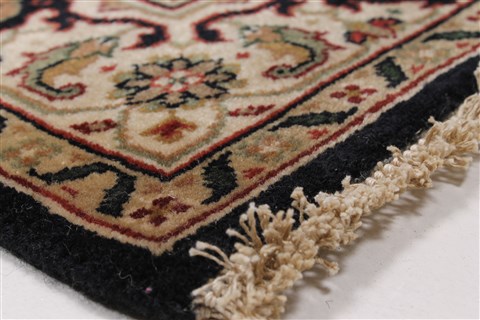Herati Beige Hand Knotted 28 X 58 Area Rug 250-26225 Image 6