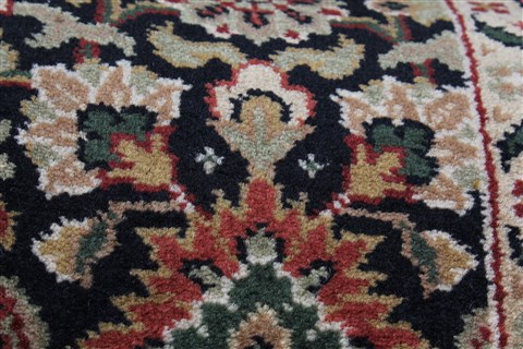 Herati Beige Hand Knotted 28 X 58 Area Rug 250-26225 Image 8