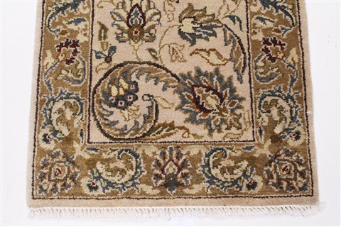 Kashmar Beige Runner Hand Knotted 20 X 62 Area Rug 250-26234 Image 5
