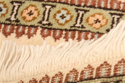 Tabriz Beige Hand Knotted 19 X 28 Area Rug 253-26244 Image 6