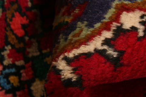 Tabriz Red Hand Knotted 111 X 29 Area Rug 253-26247 Image 2