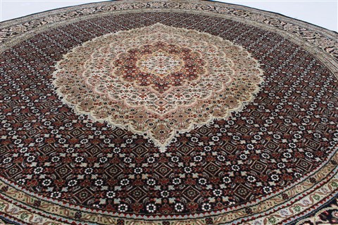 Tabriz Brown Round Hand Knotted 67 X 67 Area Rug 250-26269 Image 2