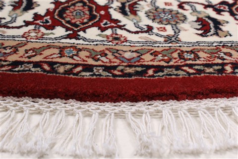 Bidjar Beige Round Hand Knotted 67 X 67 Area Rug 250-26270 Image 5