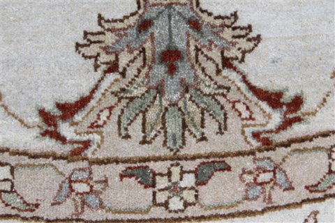 Chobi Beige Round Hand Knotted 82 X 82 Area Rug 250-26284 Image 9