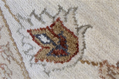 Chobi Beige Round Hand Knotted 80 X 80 Area Rug 250-26288 Image 10