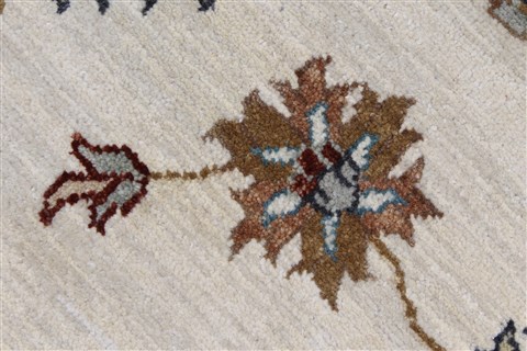 Chobi Beige Round Hand Knotted 80 X 80 Area Rug 250-26288 Image 6