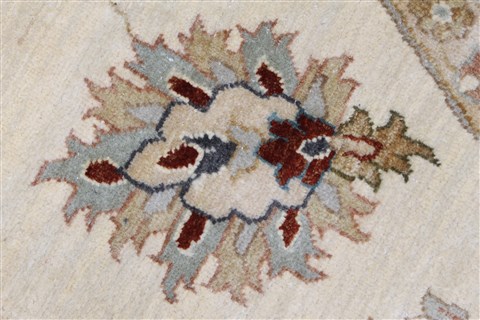 Ziegler Beige Round Hand Knotted 80 X 81 Area Rug 250-26293 Image 6