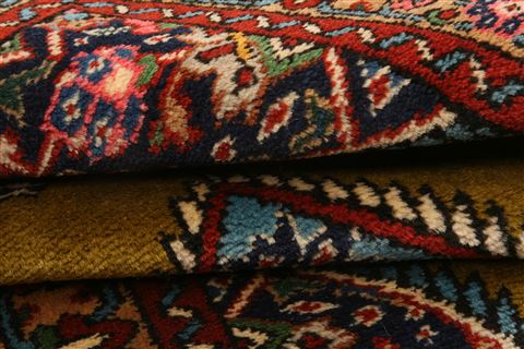 Sanandaj Green Hand Knotted 110 X 29 Area Rug 253-26294 Image 2