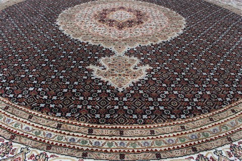 Tabriz Brown Round Hand Knotted 85 X 85 Area Rug 250-26333 Image 2