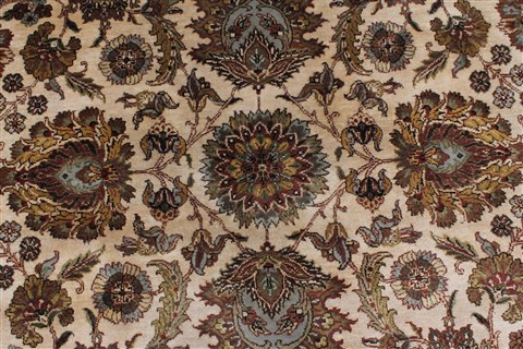 Kashmar Beige Round Hand Knotted 710 X 711 Area Rug 250-26335 Image 5