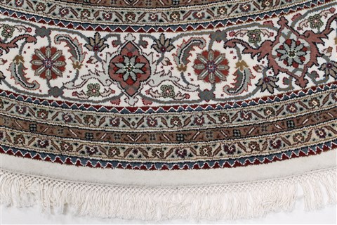 Tabriz Beige Round Hand Knotted 84 X 84 Area Rug 250-26337 Image 3