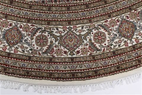 Mahi Beige Round Hand Knotted 83 X 83 Area Rug 250-26339 Image 2
