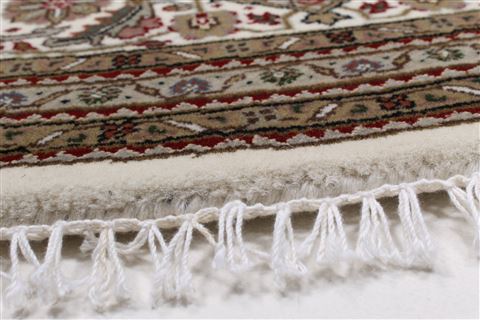 Mahi Beige Round Hand Knotted 83 X 83 Area Rug 250-26339 Image 4