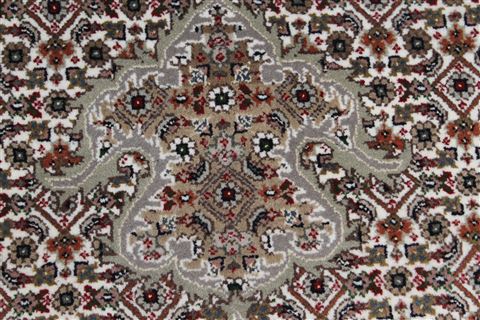 Mahi Beige Round Hand Knotted 83 X 83 Area Rug 250-26339 Image 5