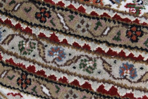 Mahi Beige Round Hand Knotted 83 X 83 Area Rug 250-26339 Image 7