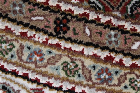 Mahi Brown Round Hand Knotted 611 X 611 Area Rug 250-26343 Image 8