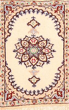 Nain White Hand Knotted 1'4" X 2'0"  Area Rug 100-26348